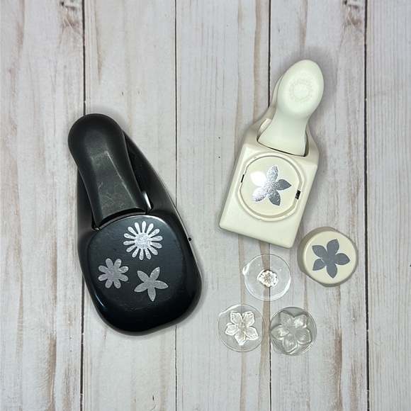 Martha Stewart Stamp and Punch and Stampin’ Up! Flower punches set of 2 - Picture 2 of 4